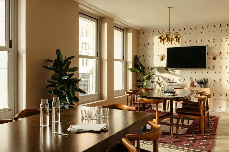The Hoxton, Downtown La Hotel